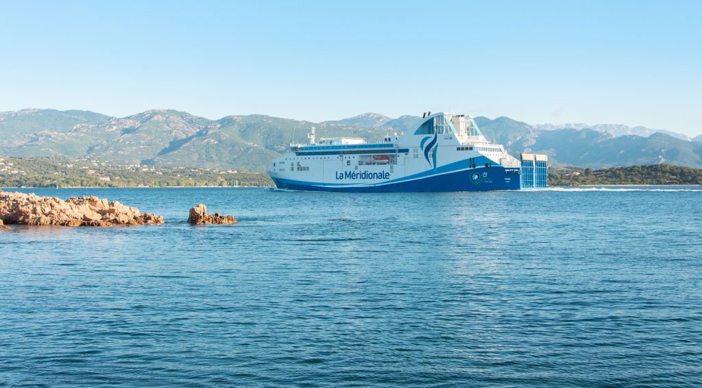 Ferry en Corse du Sud